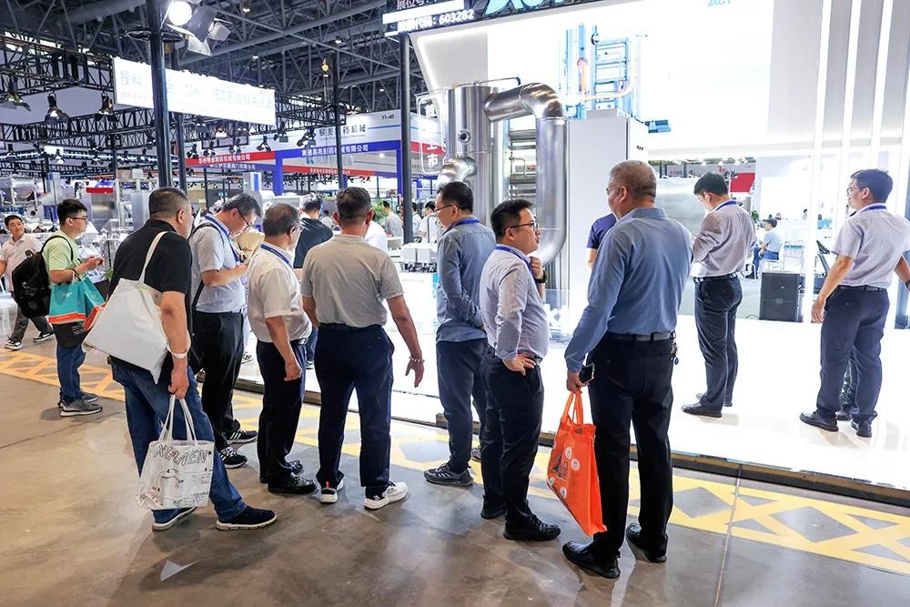 918�������ִ�������ѹʽ����ˮ���������ڶ�ͻ�